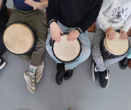 Jeu rythmique des mains